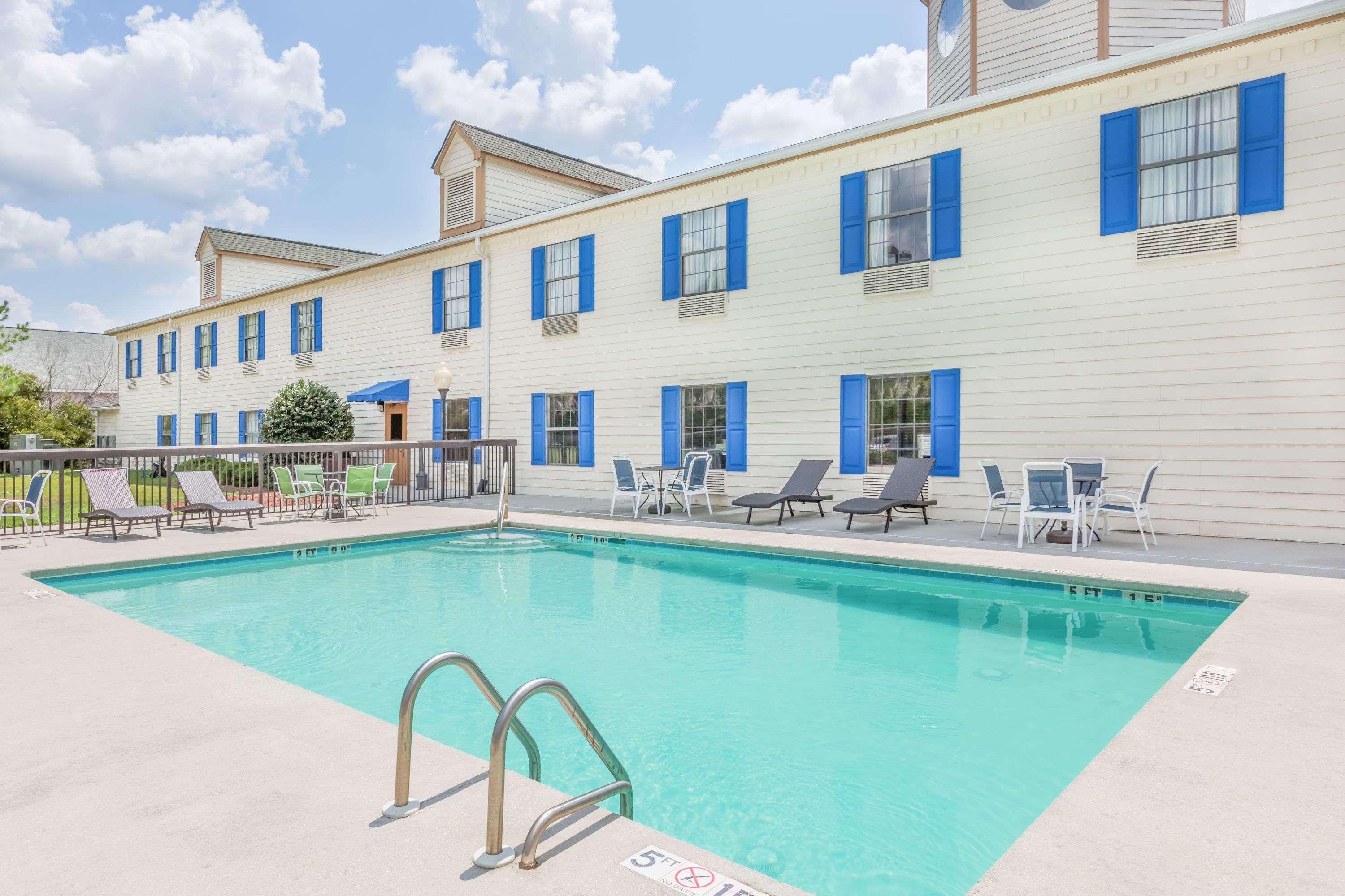 Days Inn By Wyndham Shallotte Exterior foto